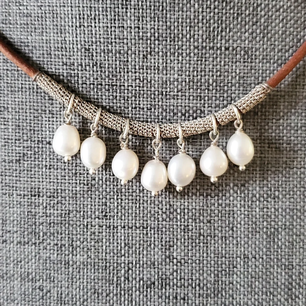 Silpada Pearls Of Wisdom sterling leather and freshwater pearl necklace - Picture 7 of 14